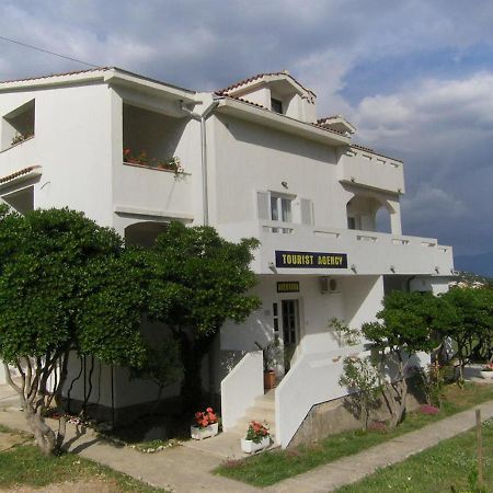 Apartments Aventura Baska For Relaxing Holidays מראה חיצוני תמונה