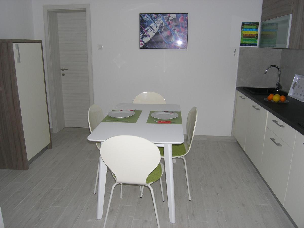 Apartments Aventura Baska For Relaxing Holidays מראה חיצוני תמונה