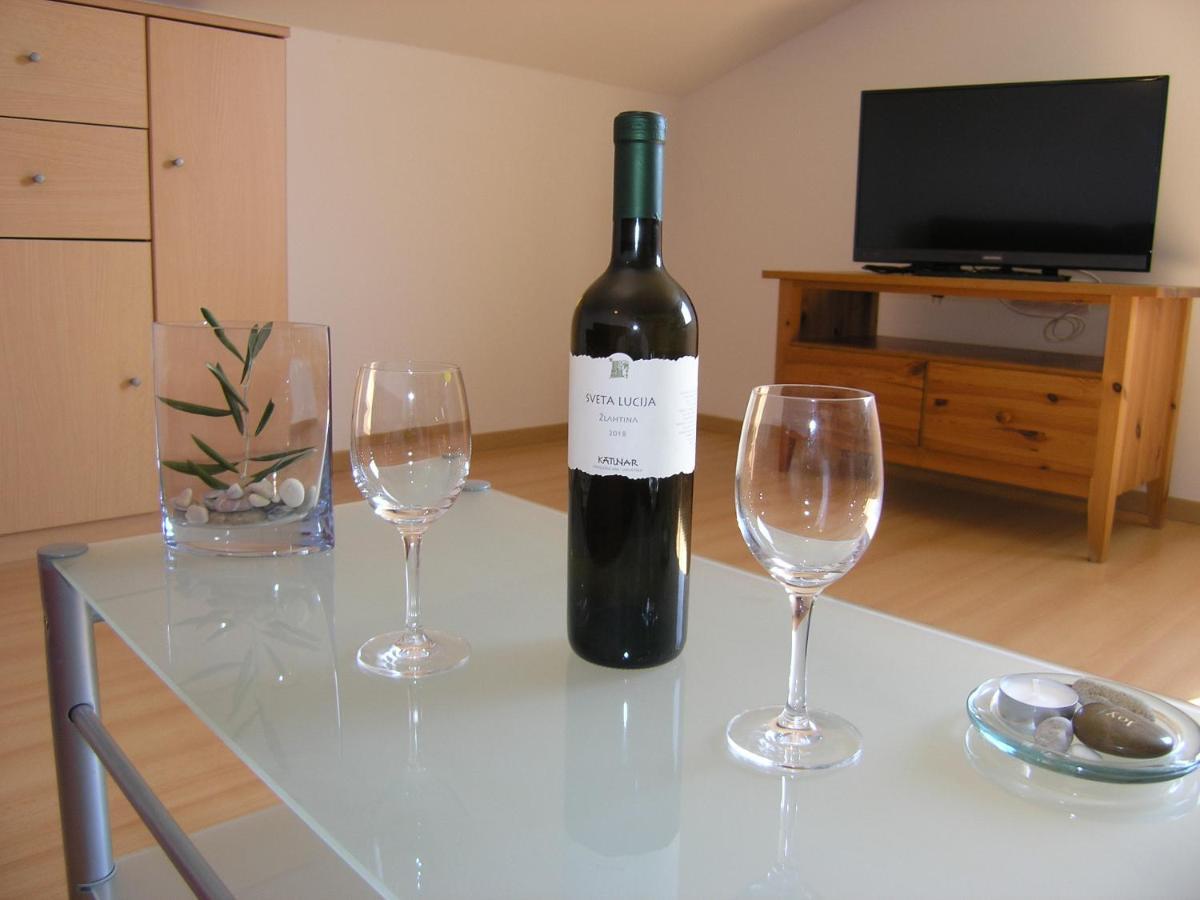 Apartments Aventura Baska For Relaxing Holidays מראה חיצוני תמונה